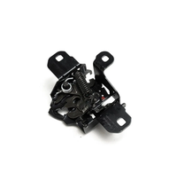 Fechadura Inferior do Capô – Volkswagen Golf Geração IV e V (1999 a 2013)